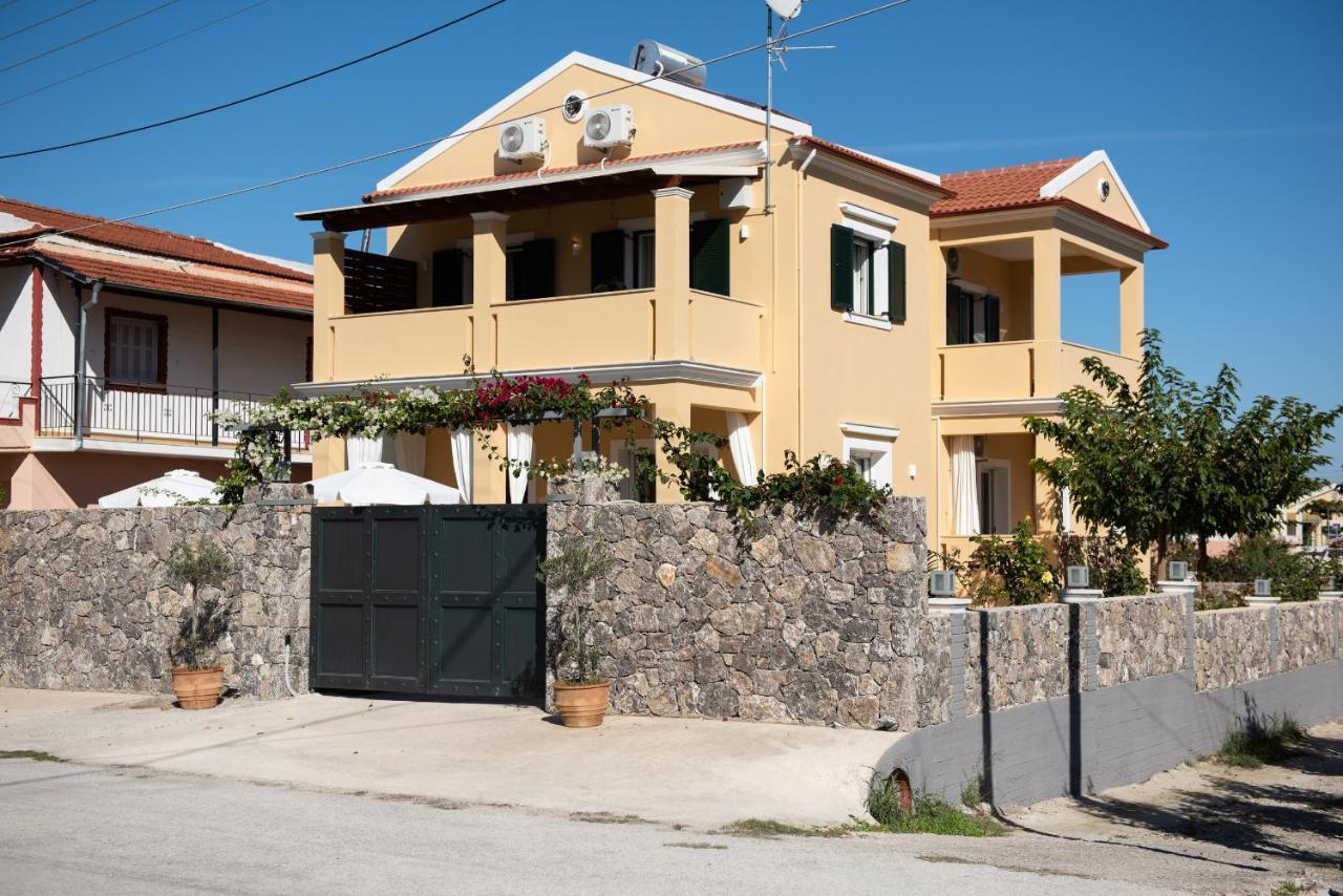 Casa Dell Amore Petriti  Luaran gambar