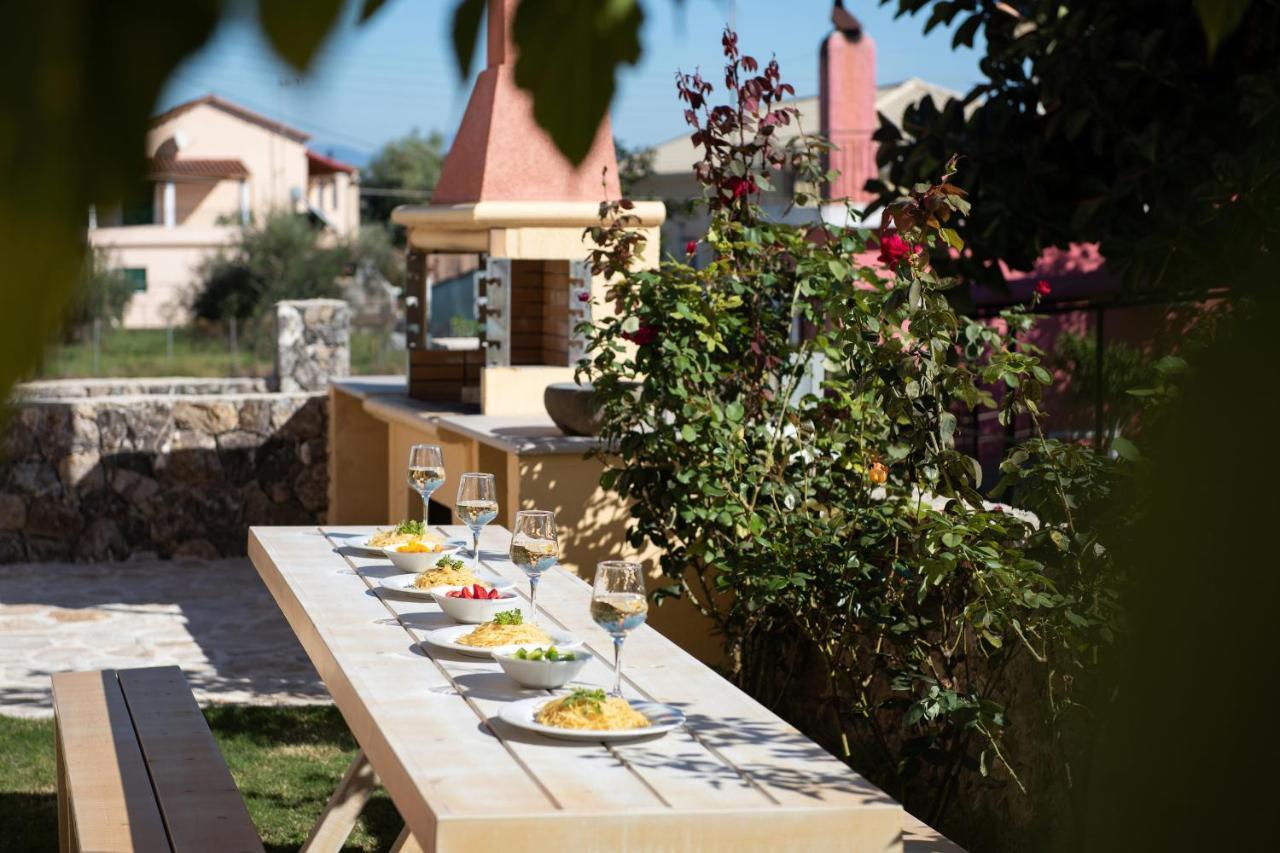 Casa Dell Amore Petriti  Luaran gambar